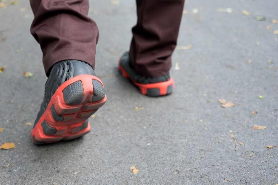 Best Shoes for Walking On Concrete Buying Guide