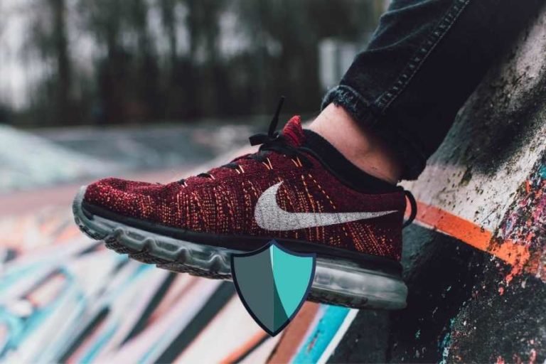 Best Shoes For Retail Workers (Reviews + Buying Guide)