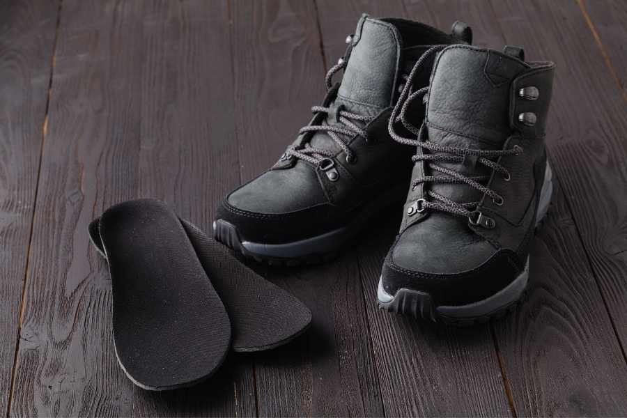 Best Insoles for Work Boots Buying Guide _